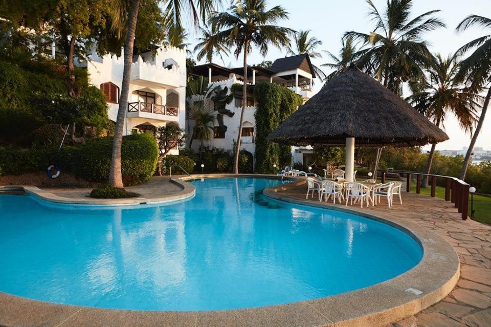 Tamarind Village Hotel Apartments Mombasa Eksteriør bilde